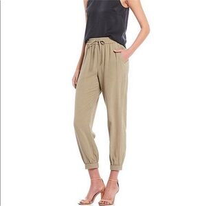 ANTONIO MELANI ivory 100% silk joggers size M. EUC.